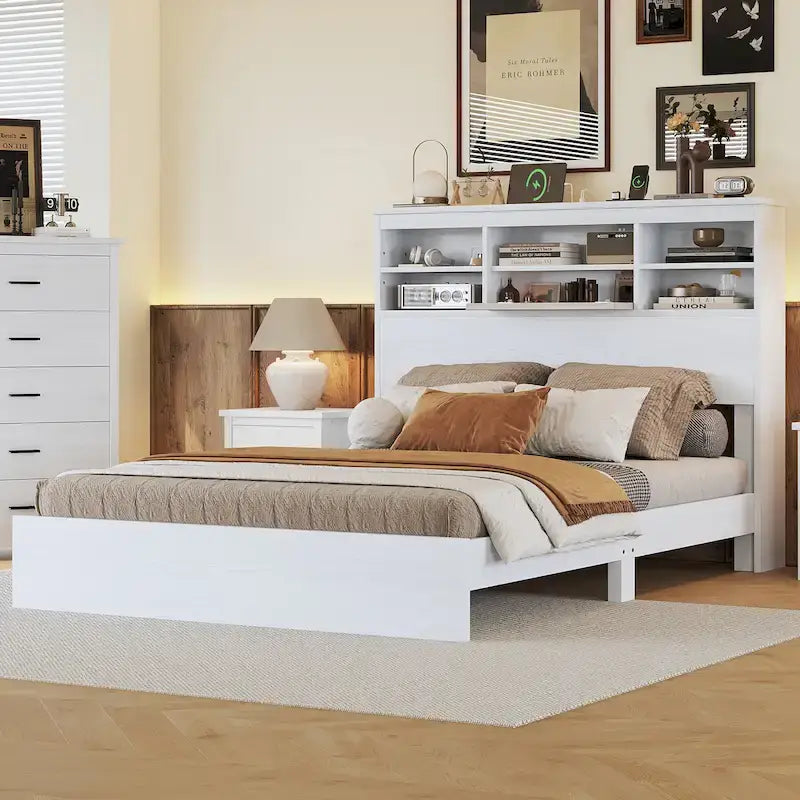 Letto matrimoniale Queen Size vintage con piattaforma, testiera contenitore e stazione di ricarica
