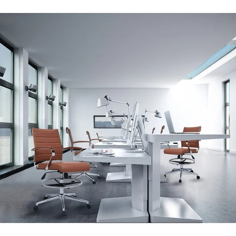 Sedia girevole da bancone altezza media con sedile in pelle PU