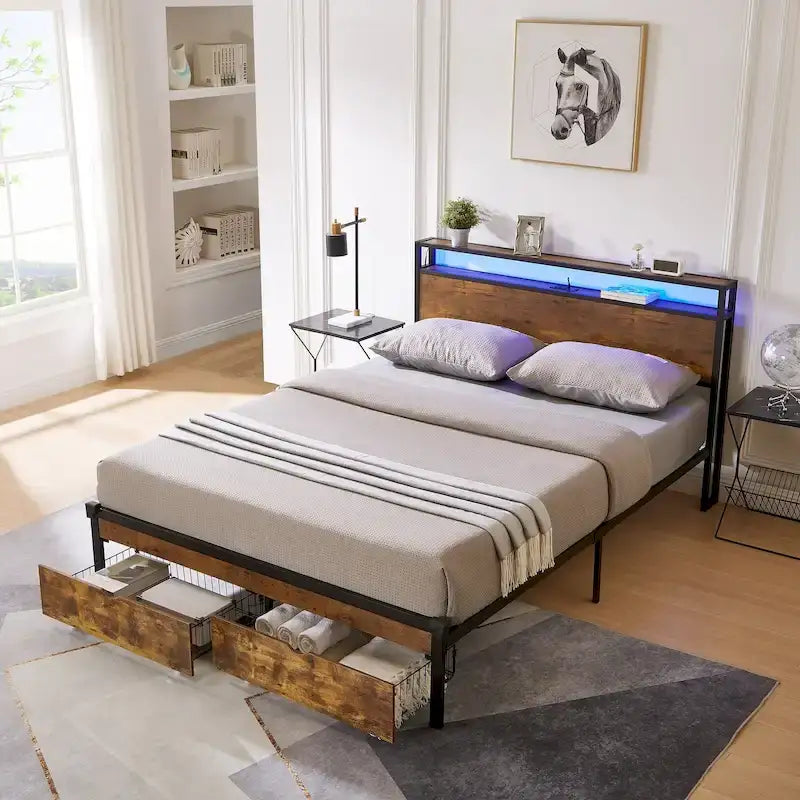 Letto matrimoniale in metallo con luci LED, testiera in legno e due cassetti portaoggetti