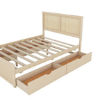 Letto matrimoniale con struttura in legno e 4 cassetti contenitore, con testiera in rattan