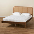 Letto a piattaforma in legno e rattan sintetico in stile Mid-Century Modern - Noce